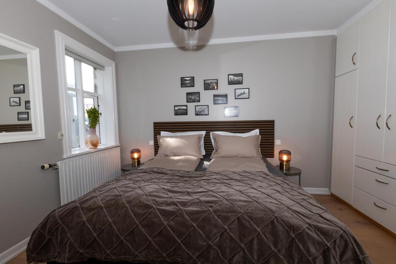 Lovely 2-Bedroom Apartment In Akureyri Exterior photo